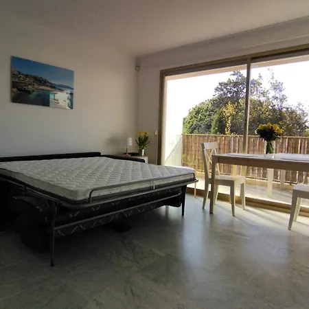 Apartmán Moderne Au Calme Proche Vieil Et